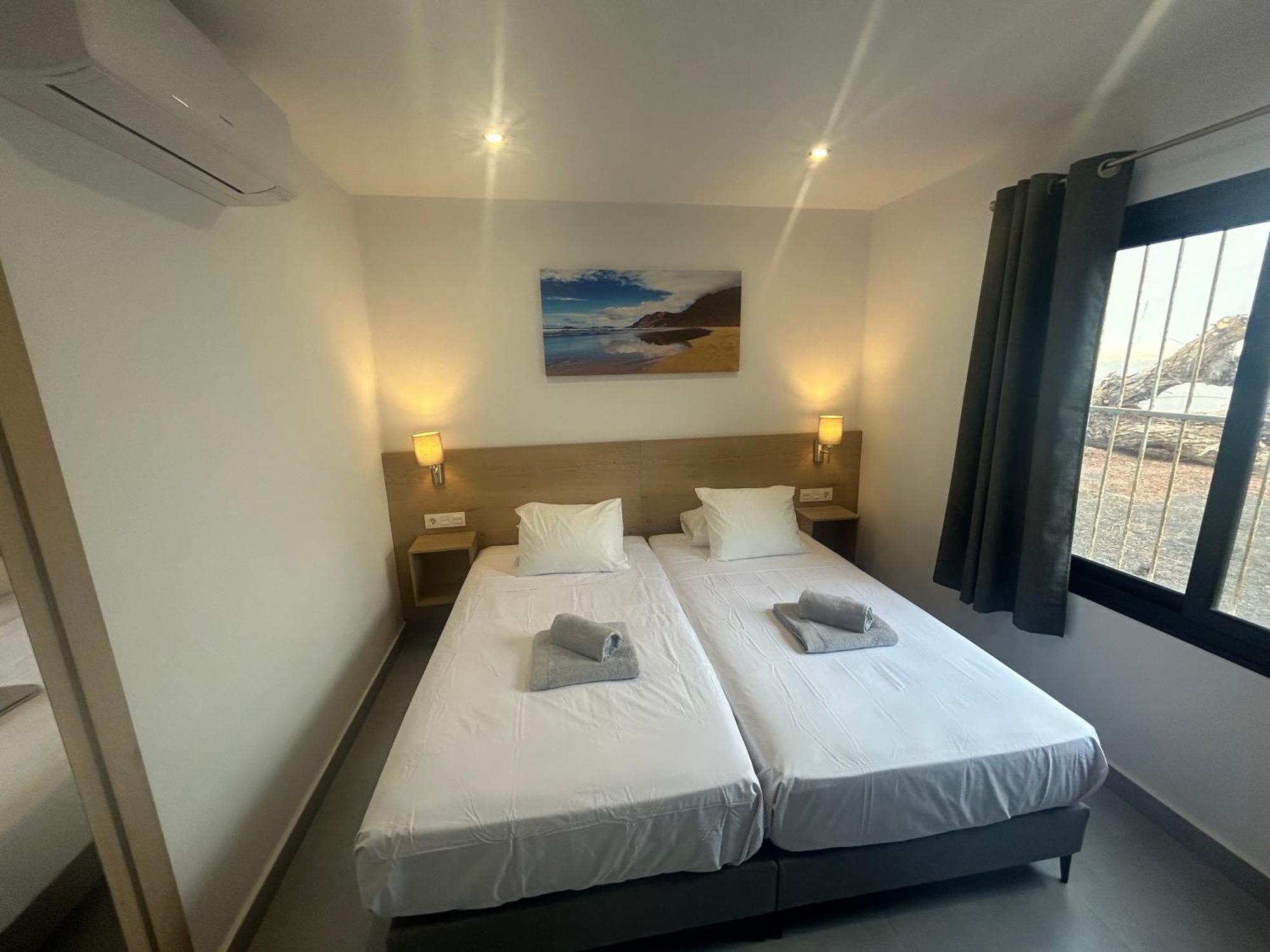 Stunning 2 Bedroom Seafront Apartment Puerto del Carmen  Exterior photo