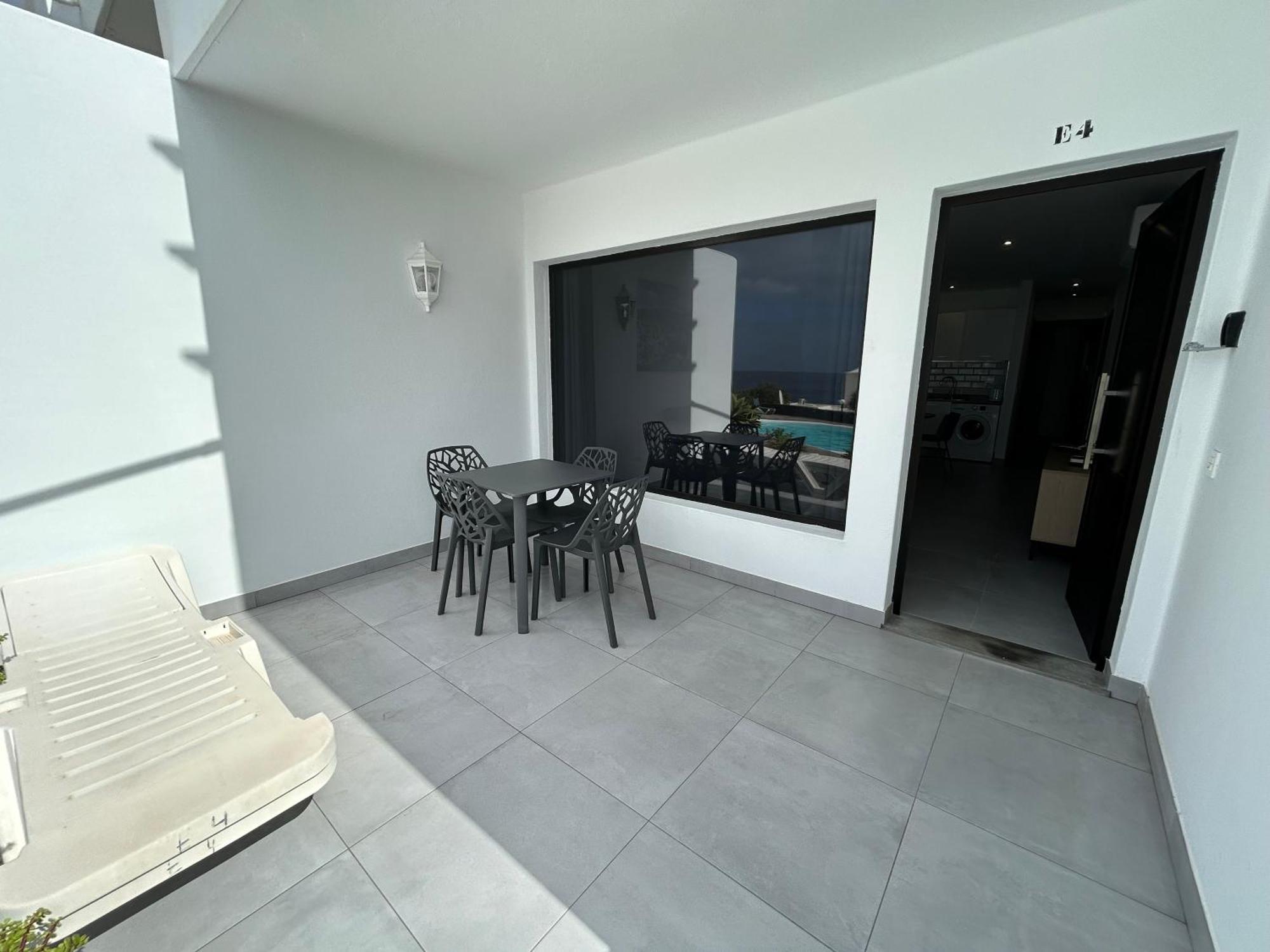 Stunning 2 Bedroom Seafront Apartment Puerto del Carmen  Exterior photo